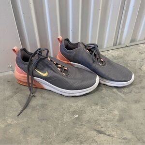 Nike Air Max Motion 2- Size 10